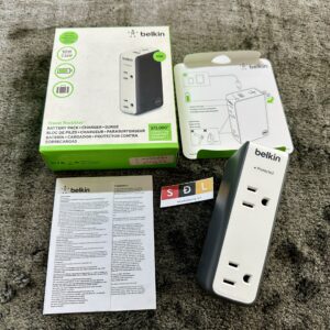 Sạc dự phòng Belkin Travel Rockstar kiêm ổ cắm điện & cổng USB