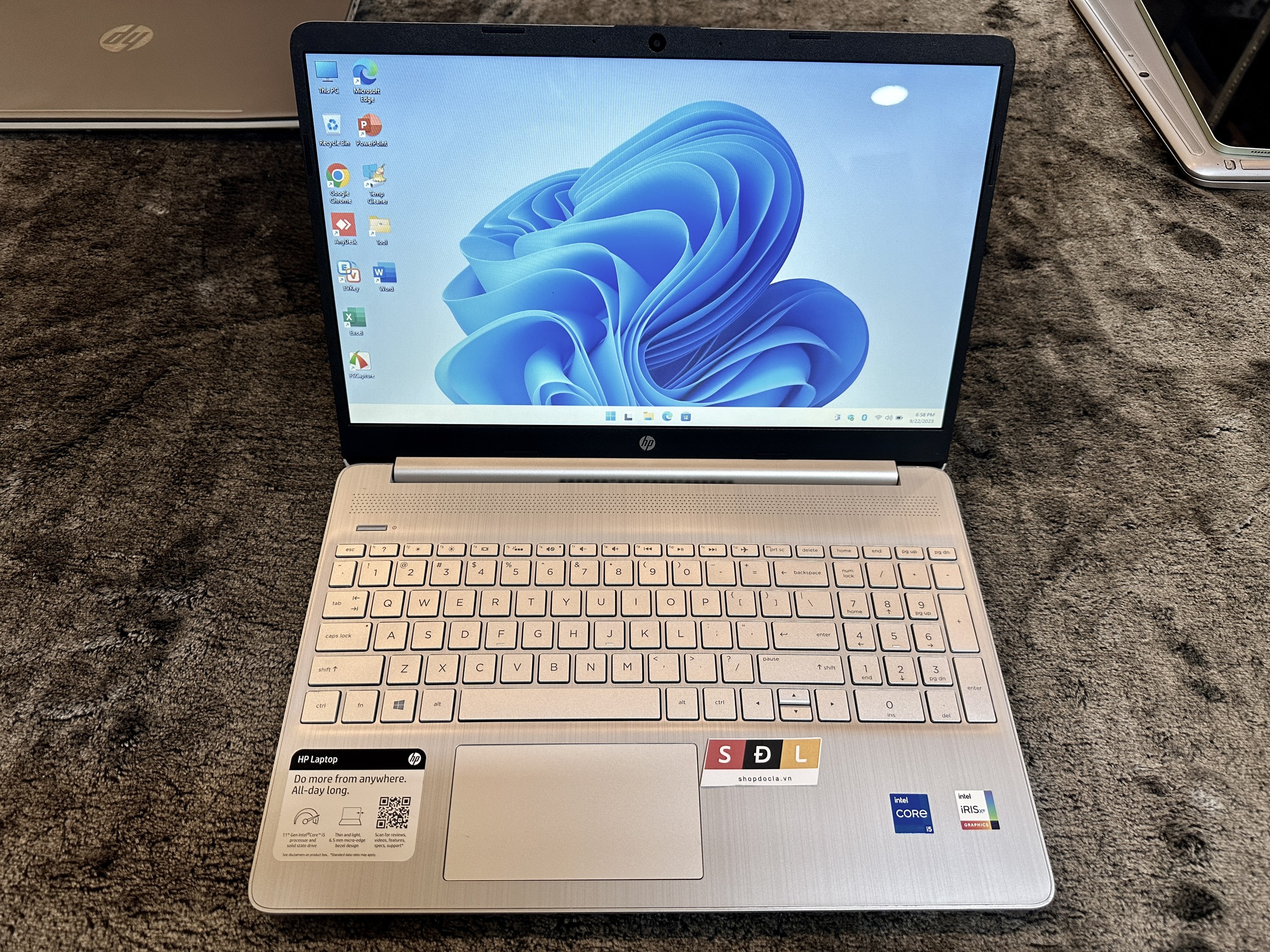 Laptop HP 15-dy2049nr i5 thế hệ 11 16GB 256GB