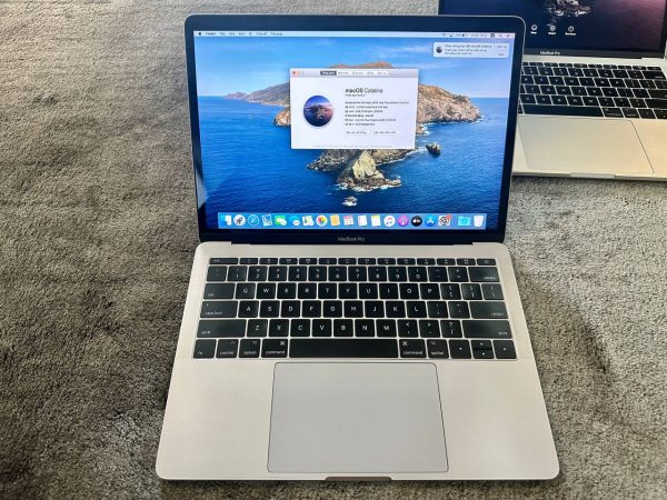 Apple Macbook pro 13 inch 2017 i5 8G 128GB A1708