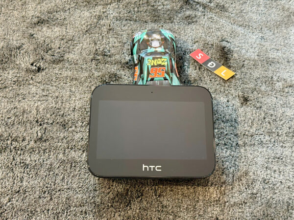 Bộ Phát WiFi 4G/5G HTC 5G Hub kiêm máy android Snapdragon 855