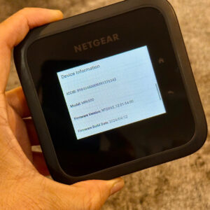 Bộ phát WiFi 4G/5G Netgear Nighthawk M6 Pro model MR6550 (5G speedtest cao) 2 z7168964112806 509fea66fb7950c243e0d696e7fc57b5